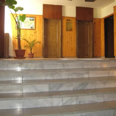 Elena Hotel Complex 2*